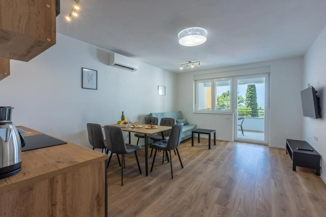 Luxury Apartments Lovorka 3 & 4***/**** Selce 0*,  Croatie