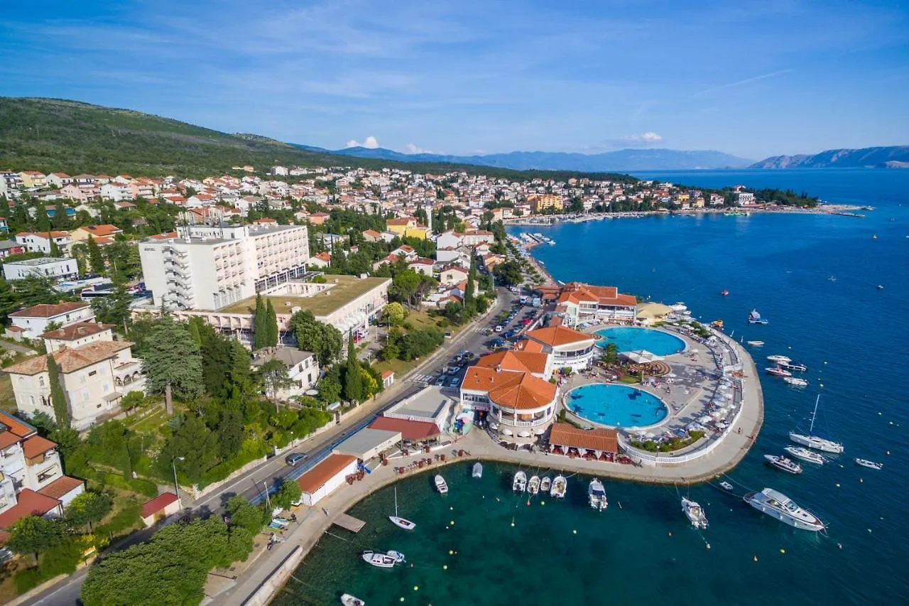 Luxury Apartments Lovorka 3 & 4***/**** Selce 0*,  Croatia